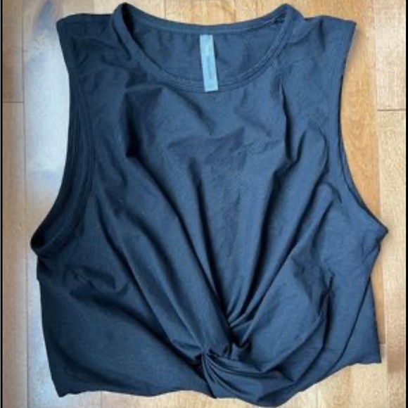 Aritzia The Constant Markova Tank in Black Size Large - Picture 4 of 5